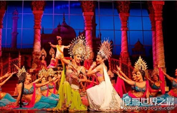 人妖寿命只有普通人的一半，短暂美丽的背后是巨大的代价