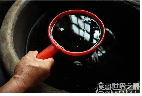 头发做酱油是真的,一些劣质酱油乃动物毛发的提炼物制作而成