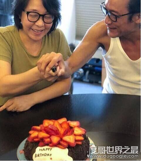 影帝梁家辉老婆是江嘉年,两人结婚31年演绎爱情最美好的样子