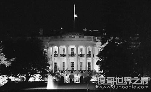 白宫闹鬼事件传言,丘吉尔看到林肯/壁炉传神秘音乐(谣言)