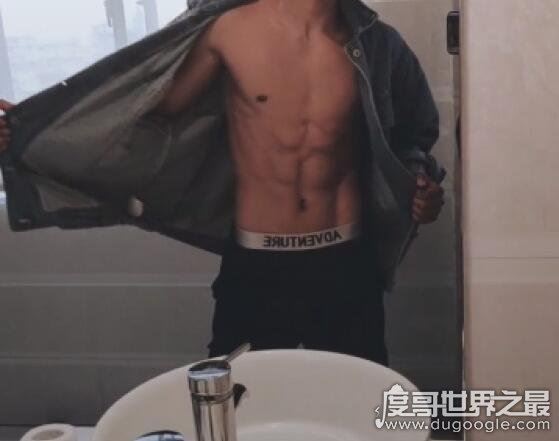 人鱼线是什么,男性生理现象(腹肌下半部接近骨盆上方的V形线条)