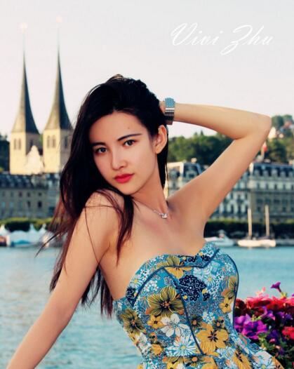 中国最美美臀嫩模，朱韵淇紧身礼服性感写真合集