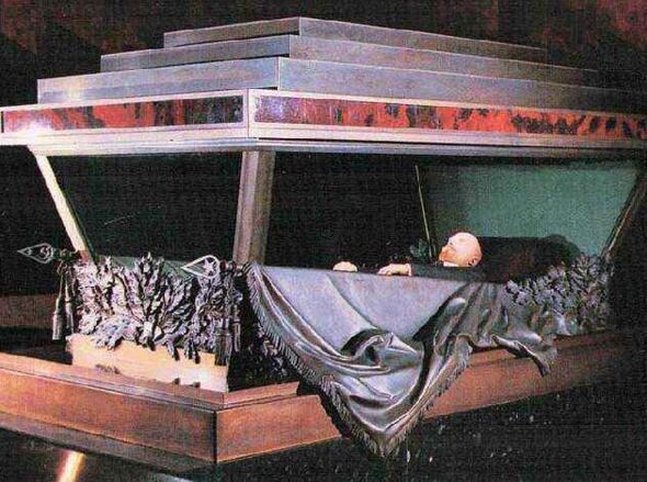 列宁遗体的历史遗留问题，仅剩10%的身躯将被安葬