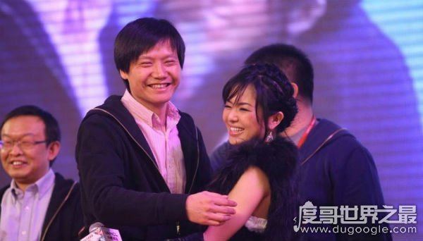 小米创始人雷军老婆张彤,因与演员张彤重名引尴尬