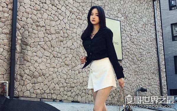 韩国潘十亿是谁？真名潘南奎（花十亿整容因此得名）