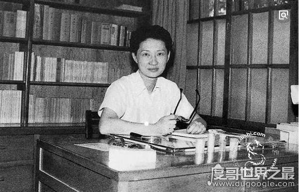 张学良与赵四小姐旷世恋情,无名无分陪伴70余年(一生挚爱)