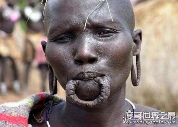 世界上最奇葩的民族，世界十大奇葩民族(颠覆你的认知)