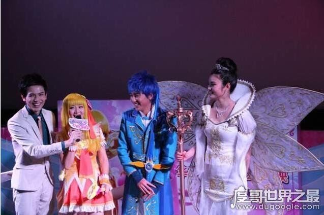 《巴啦啦小魔仙》游乐王子扮演者,袁奇峰已发福(岁月是把杀猪刀)