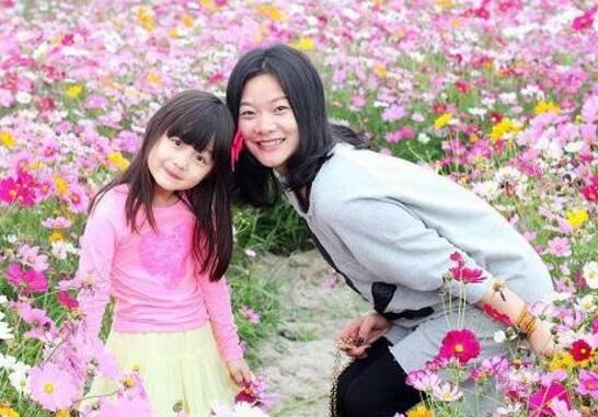 纪姿含父母是谁,三岁演戏家庭背景资料曝光