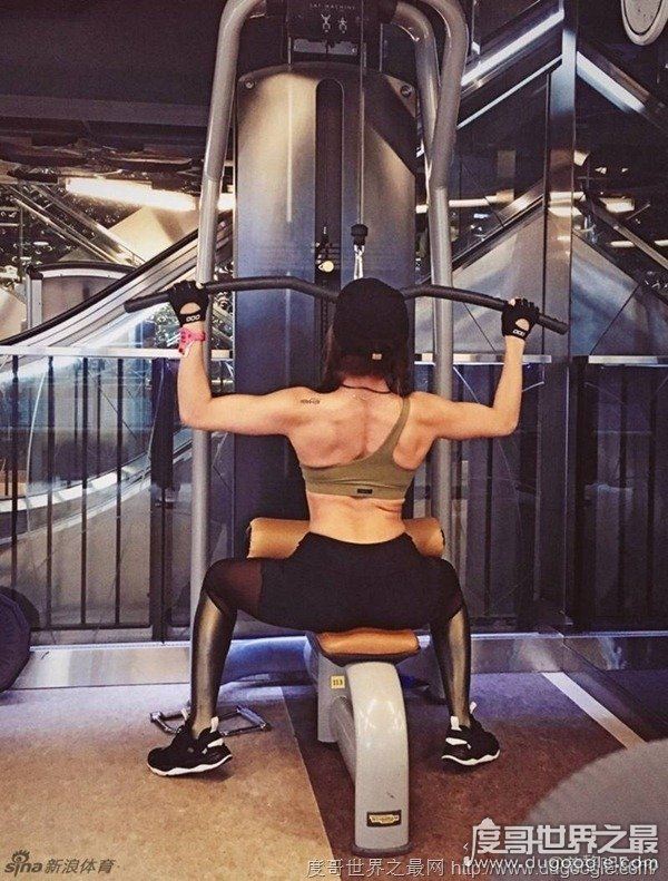 中国第一美臀，姜黎明曾是健美冠军，颜值不输柳岩
