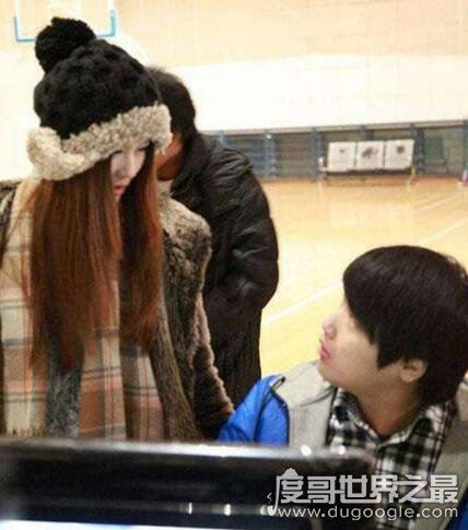 微笑苏小妍啪啪门是怎么回事，微笑苏小妍分手原因