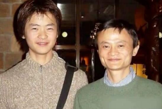 马云老婆张瑛资料，商业巨富背后离不开这个女人