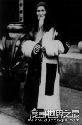 近代佛界第一人，释虚云老和尚活了120岁(信徒数百万之众)