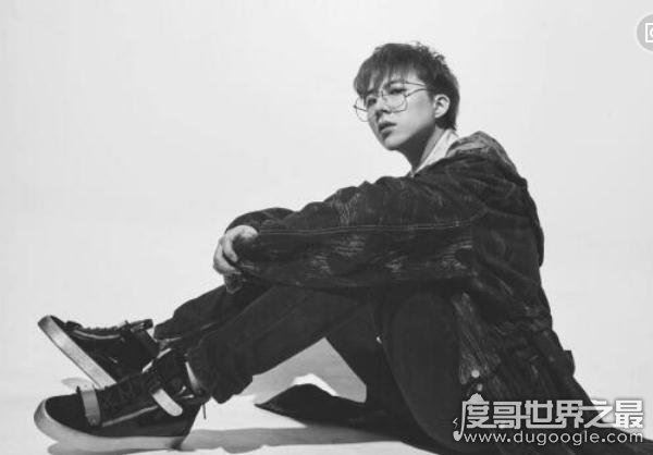 2018抖音最热歌曲排名，全班英语最差的学生唱火了that girl