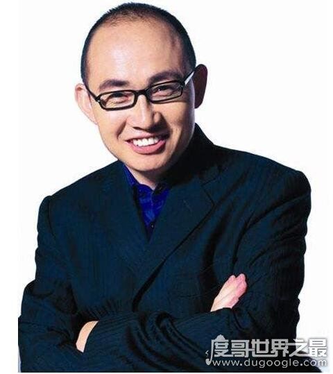潘石屹是哪个地产老总,乃SOHO城创始人(身价300亿)