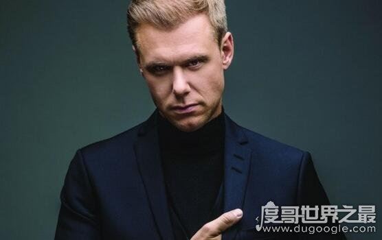 世界电音之王阿明凡布伦,5次获得《DJ MAG》百大DJ票选第一名