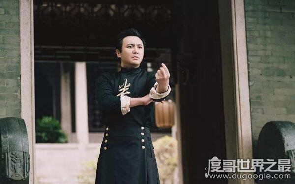 中国喜剧电影爆笑前十名，剧情设计贴近生活（必看电影）