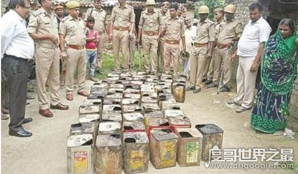 印度假酒事件致百人死亡，远离假酒(附:假酒的危害)