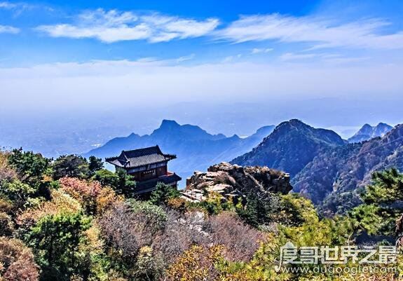 泰山海拔多少米,主峰玉皇顶海拔高达1545米(乃五岳之首)