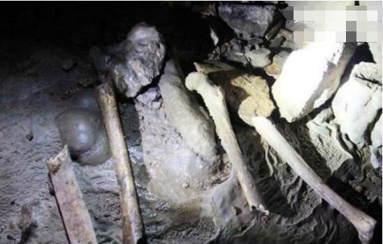 白莲教避难场所重庆鬼洞，尸骨遍地没有尽头(胆小勿入)