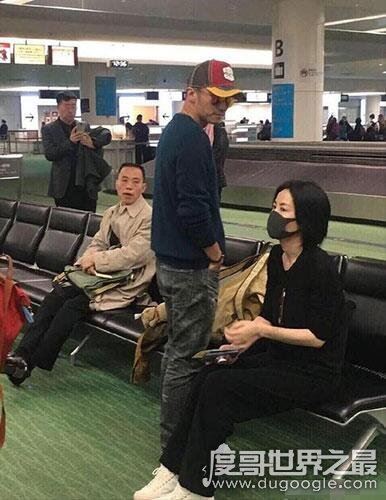 王菲48岁产子孕肚明显，3个孩子3个老公(谢霆锋怒怼记者找死)