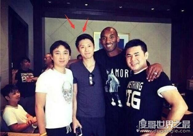 买超家庭背景,货真价实的富二代(难怪张嘉倪不要婚礼为其生孩子)