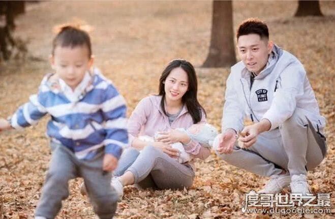 买超家庭背景，货真价实的富二代(难怪张嘉倪不要婚礼为其生孩子)