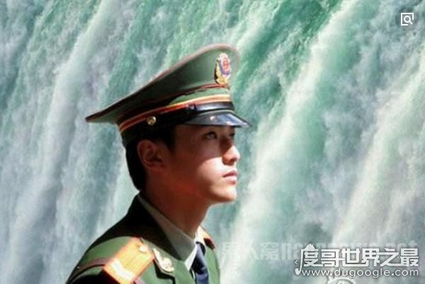 天涯论坛小白杨事件始末，帅气兵哥哥无辜躺枪(被逼退伍)