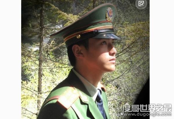 天涯论坛小白杨事件始末,帅气兵哥哥无辜躺枪(被逼退伍)