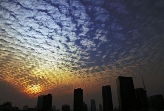 什么是地震云，地震云图片大全(并不能预测地震)