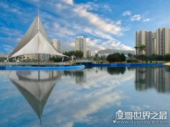 中国死海在哪里，国内三大死海皆可随时游玩