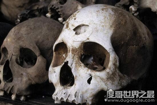 红色高棉大屠杀，数百万人惨死于极端政策之下