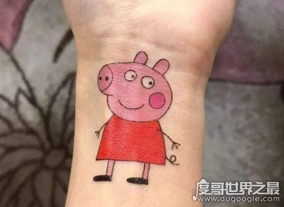 小猪佩奇身上纹是什么梗，小猪佩奇是现在社会人的标配
