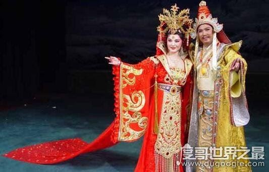 文成公主进藏的故事，松赞干布专门为文成公主修筑了布达拉宫