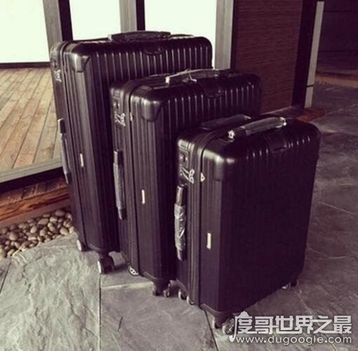 登机箱最大尺寸是多少，各公司规定不同(尽量别太大)