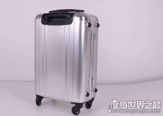 登机箱最大尺寸是多少，各公司规定不同(尽量别太大)