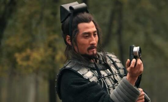 英布为什么背叛项羽?汉初名将英布简介(中了刘邦的离间计)