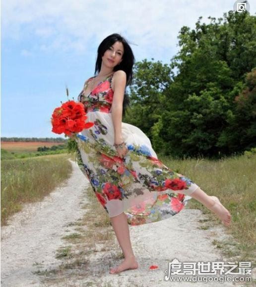 “罂粟皇后”库喜娜卡吉利,颜值实力并存(糯康组织二当家)