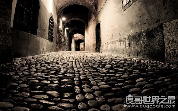 揭秘北京四大凶宅真相，朝阳门内大街81号半夜吃人(惊悚)