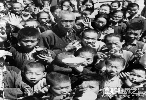 三年自然灾害死了多少人，说饿死几千万人的纯属谣言