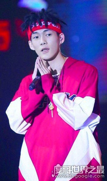 贝贝账户被禁播，因在直播中剁手指太过血腥(为证其清白)