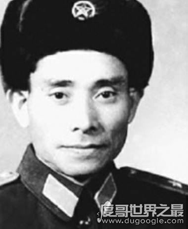 中国唯一双国籍人是他,帅气的开国将军