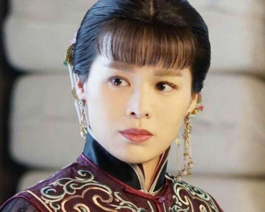 那年花开月正圆吴聘怎么死的，胡咏梅甑糕下毒