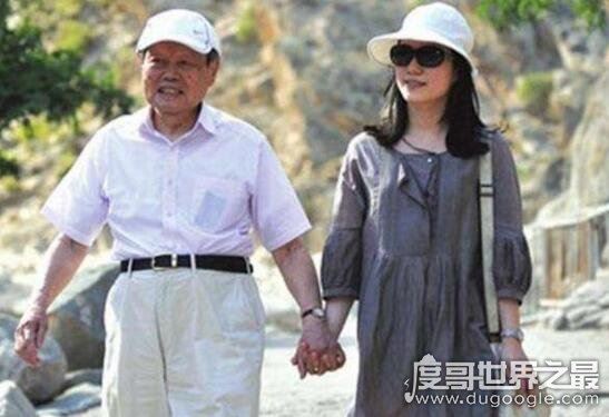 杨振宁遗产分配详情曝光,翁帆用13年青春换来什么