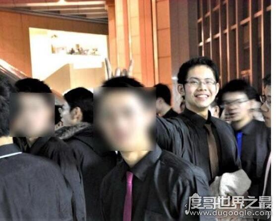 吴谢宇案的动机，与家庭环境有很大的关系(归案后还未说出动机)