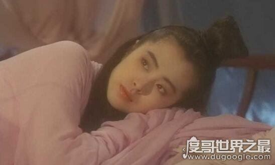 50岁王祖贤近照曝光,美人迟暮五官扭曲令人惋惜