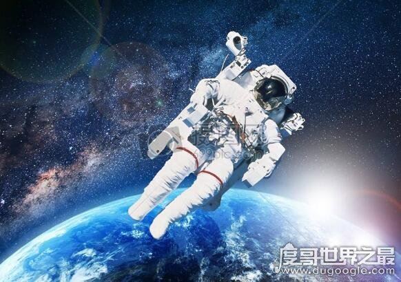 第一个登上月球的人是谁，是美国的尼尔·奥尔登·阿姆斯特朗