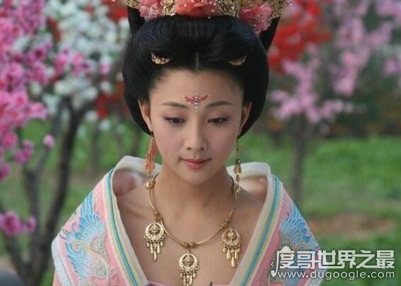 殷桃的个人资料简介,作品众多事业顺利感情生活却一波三折