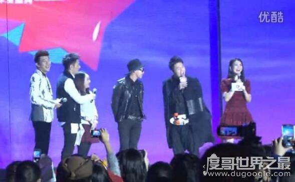 杜海涛下跪权志龙事件的评价，拦也拦不住的逗比行为