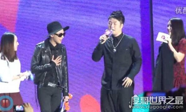 杜海涛下跪权志龙事件的评价，拦也拦不住的逗比行为